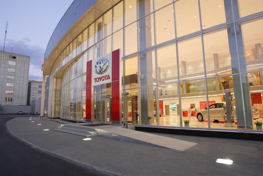 Автосалон Toyota